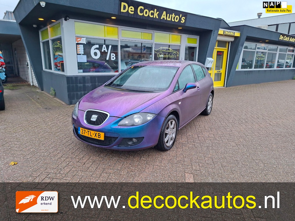 SEAT Leon 1.6 Stylance/CAMO KLEUR
