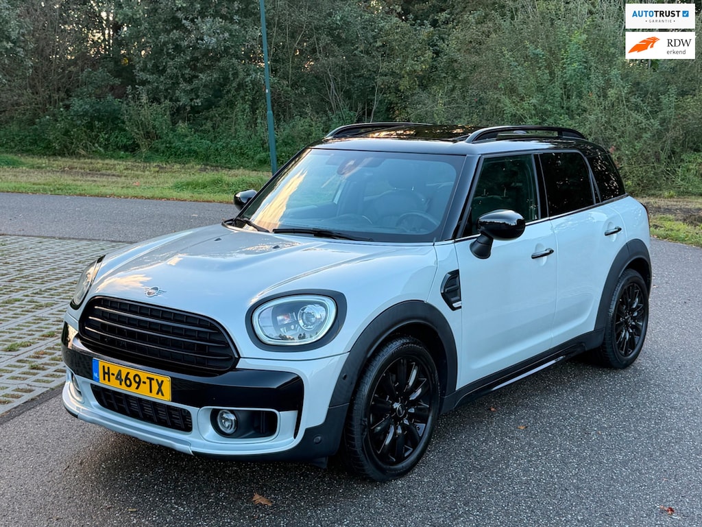MINI Countryman 1.5 AUTOMAAT Cooper White Silver Edition, Panoramadak, unieke uitvoering met vele opties, harman cardon, NL auto