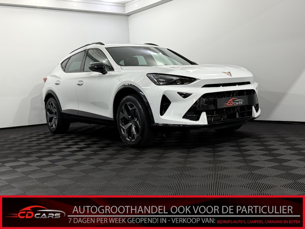 CUPRA Formentor 1.5 TSI PHEV Facelift Sportief Design VZ Performance 360 Camera, Navi, Virtual desk, Elektrische achterklep, Keyless start, Stoelverwarming, Cruise control adaptief, Lichtmetalen velgen