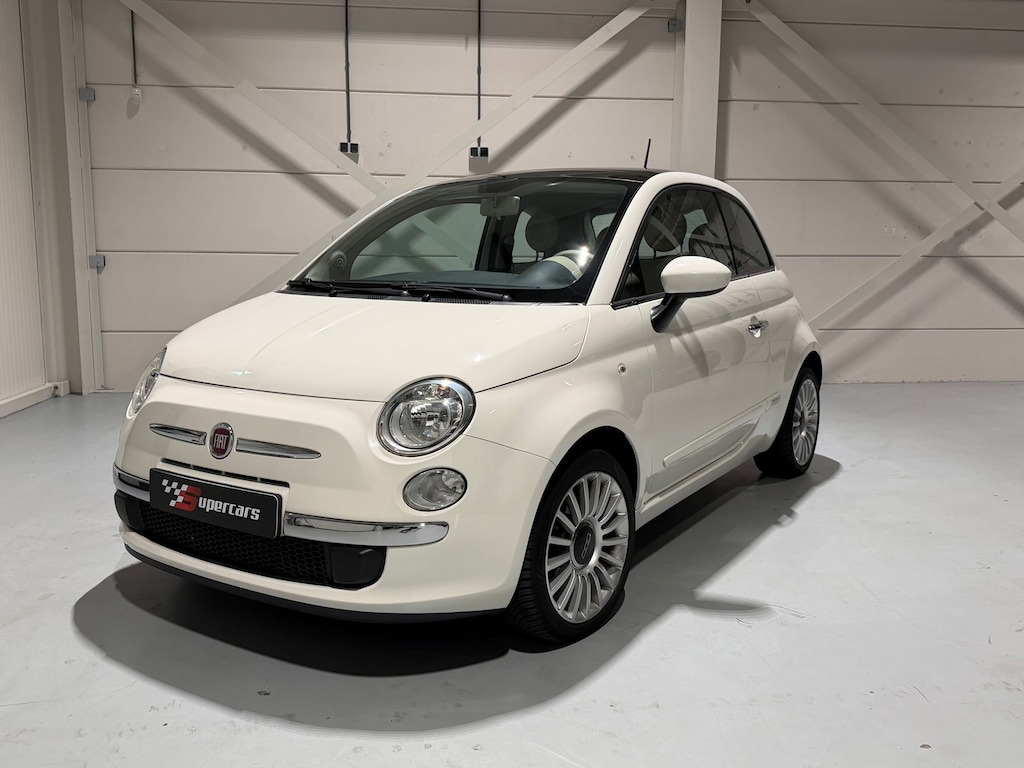 Fiat 500 1.2 Lounge - 4 Cilinder! - PANO - Riem VV. - Parkeer Sensoren