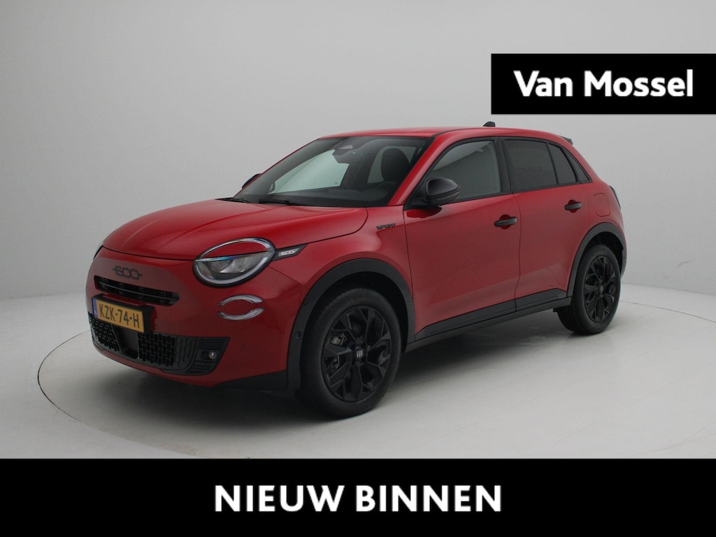 Fiat 600 1.2 Hybrid Sport | 145 PK | Zwarte Velgen | NAVI | Alcantara | Demo |