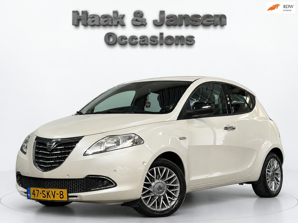 Lancia Ypsilon 0.9 TwinAir Platinum - Airco - Radio -