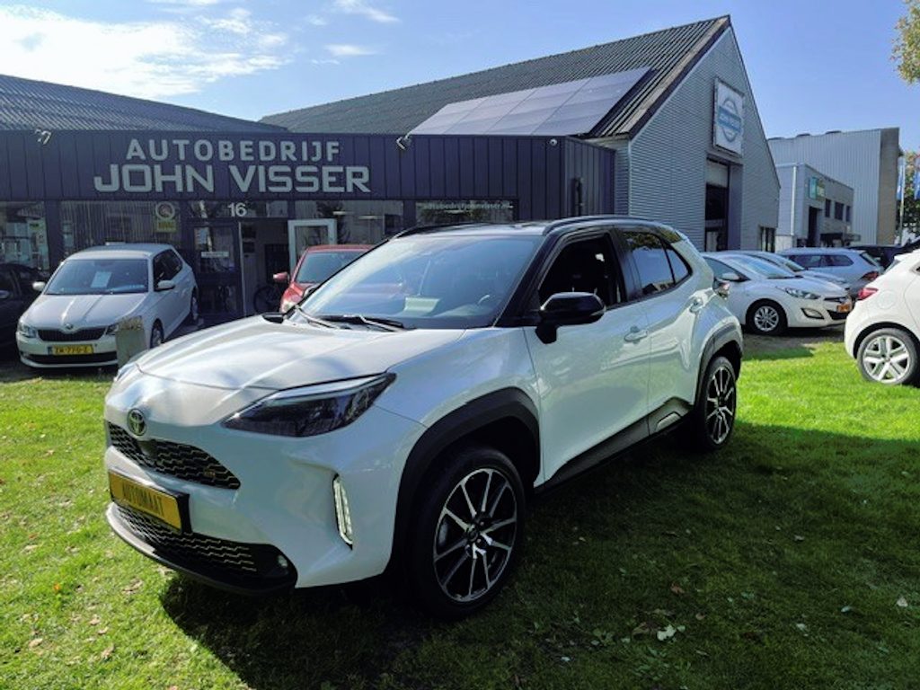 Toyota Yaris Cross 1.5 Hybrid GR Sport * Full Options · Parelmoer · Two-Tone · Sportief & Praktisch *