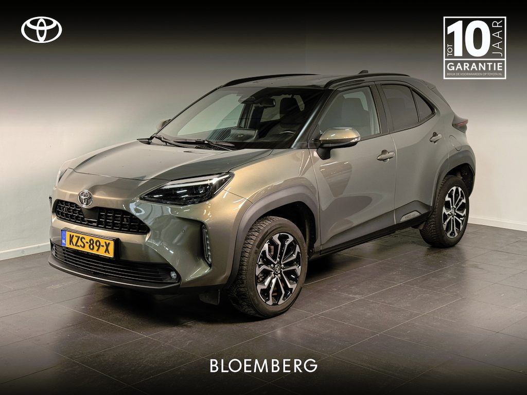 Toyota Yaris Cross 1.5 Hybrid 115 First Edition Winterpack | Stoel / Stuur en voorruitverwarming | Parkeersensoren |