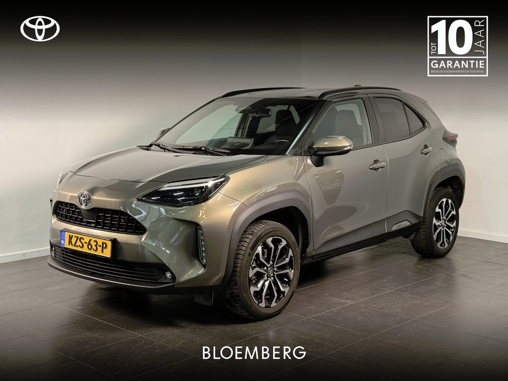 Toyota Yaris Cross 1.5 Hybrid 115 First Edition Winterpack | Stoel / Stuur en voorruitverwarming | Parkeersensoren |