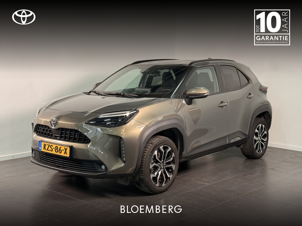 Toyota Yaris Cross 1.5 Hybrid 115 First Edition Winterpack | Stoel / Stuur en voorruitverwarming | Parkeersensoren |