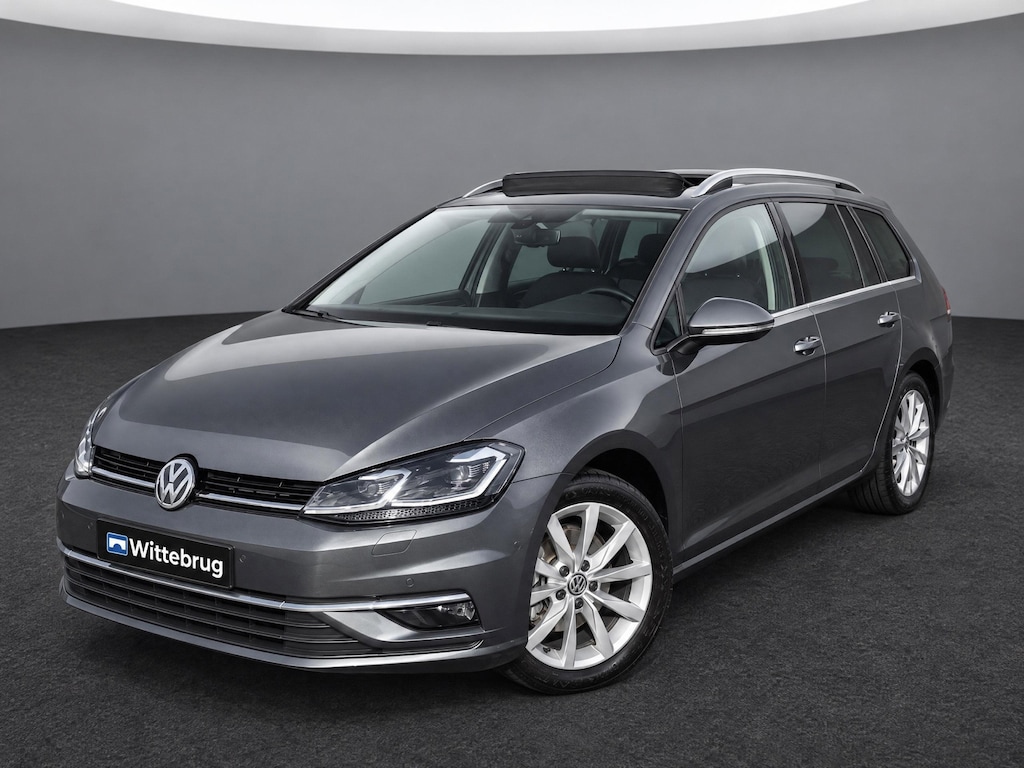 Volkswagen Golf Variant 1.5 TSI 150pk Highline DSG Automaat / panorama schuifk dak / Navigatie by APP / LM 17 inch / Parkeersensoren / Wegkl trekhaak