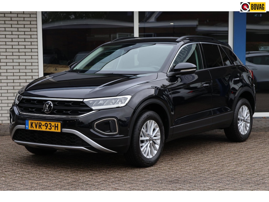 Volkswagen T-Roc 1.0 TSI Life Achteruitrijcamera Stoel-/stuurverwarming App-connect Navigatie