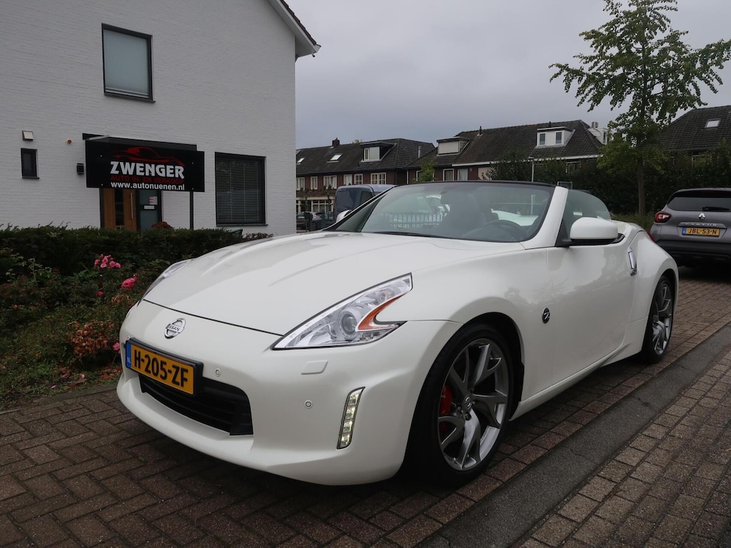 Nissan 370Z Roadster 3.7 V6 AUT F-1 FACELIFT|STOELKOELING|NAVIGATIE|AKRAPOVIC|CAMERA|DEALER ONDERHOUDEN|ZEER MOOI