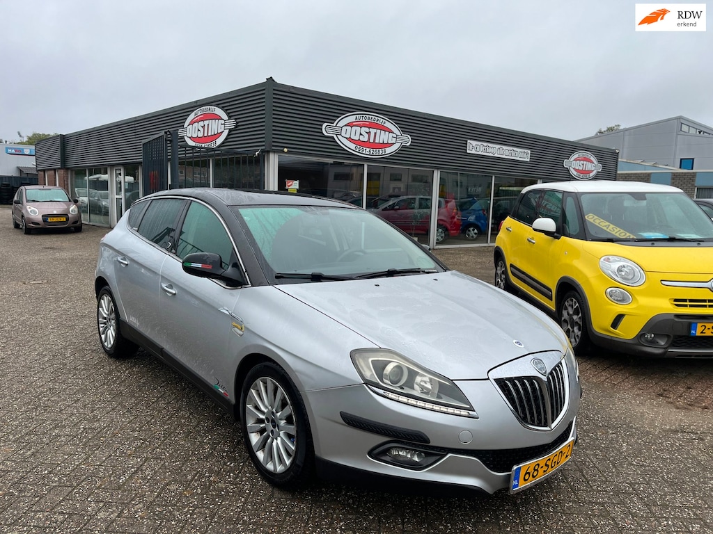 Lancia Delta 1.4-16V Argento(st-bekr,clima,cruise,6versn,bj08,2599,-)
