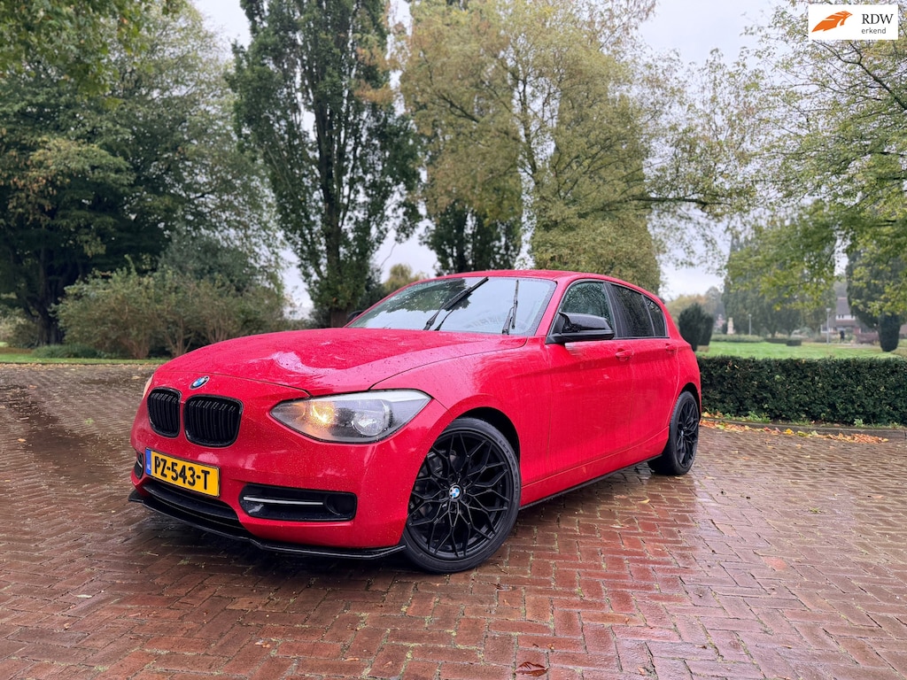 BMW 1-Serie 116i Limited M-Sport | Automaat | PDC | Luxe!