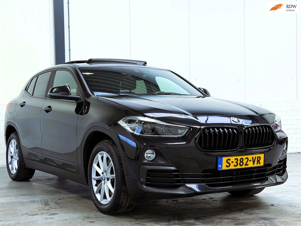 BMW X2 SDrive20i High Executive|Pano|Keyless|Trekhaak
