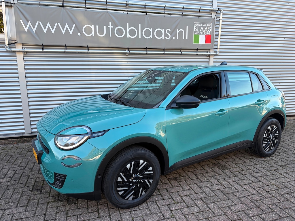 Fiat 600 1.2 Hybrid Icon