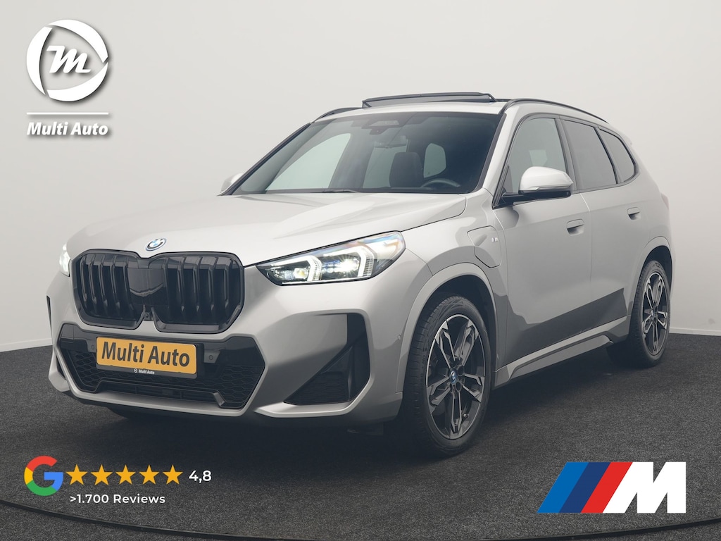 BMW X1 xDrive30e M Sport PHEV 326pk Dealer O.H. | SOH 95,9% | Trekhaak Af Fabriek | Panodak | Head Up | Adaptive Cruise | 360 Camera | Harman / Kardon | Alcantara Sportstoelen Massage & Memory | BLIS | Keyless | Stuur Verwarmd | Navigatie Plug In Hybrid |