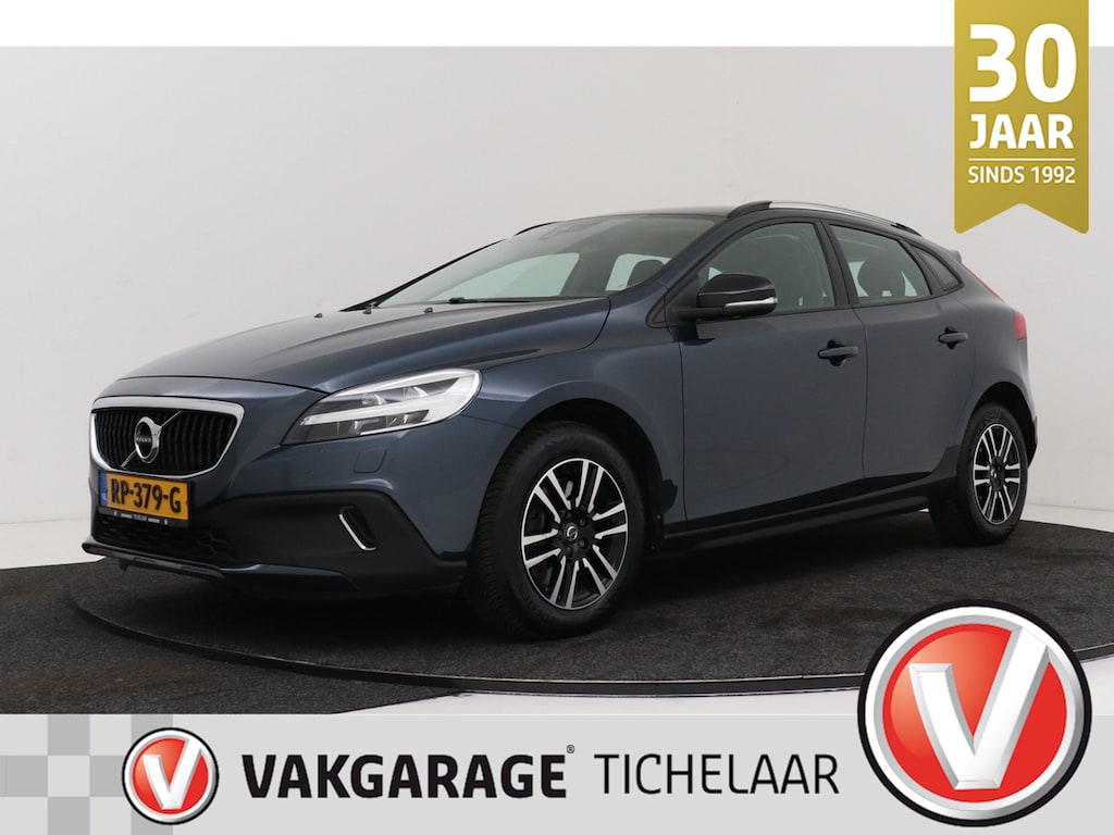 Volvo V40 Cross Country 1.5 T3 Nordic+ | Trekhaak | Camera | Keyless | Navigatie | Stoelverwarming |