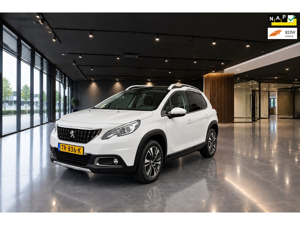 Peugeot 2008 1.2 PURETECH ALLURE BJ018 PANO LMV