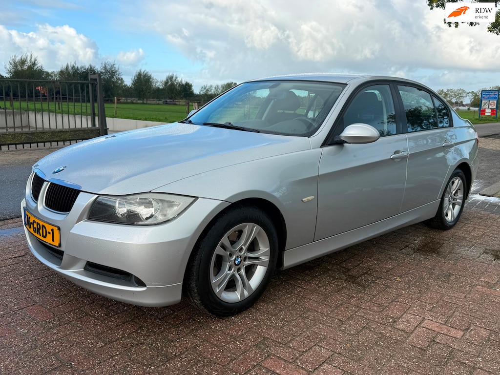 BMW 3-Serie 318i Business Line ORG NL - NAP - ZEER MOOI