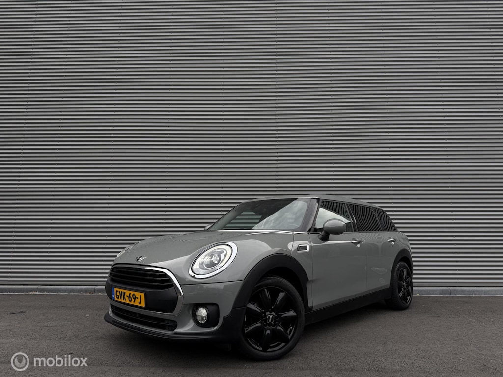 MINI Clubman 1.5 One Chili Business Plus | Adap Cruise | Keyless entry | LED | Navi | Stoelverw | Parkeersensor | Verw voorruit |