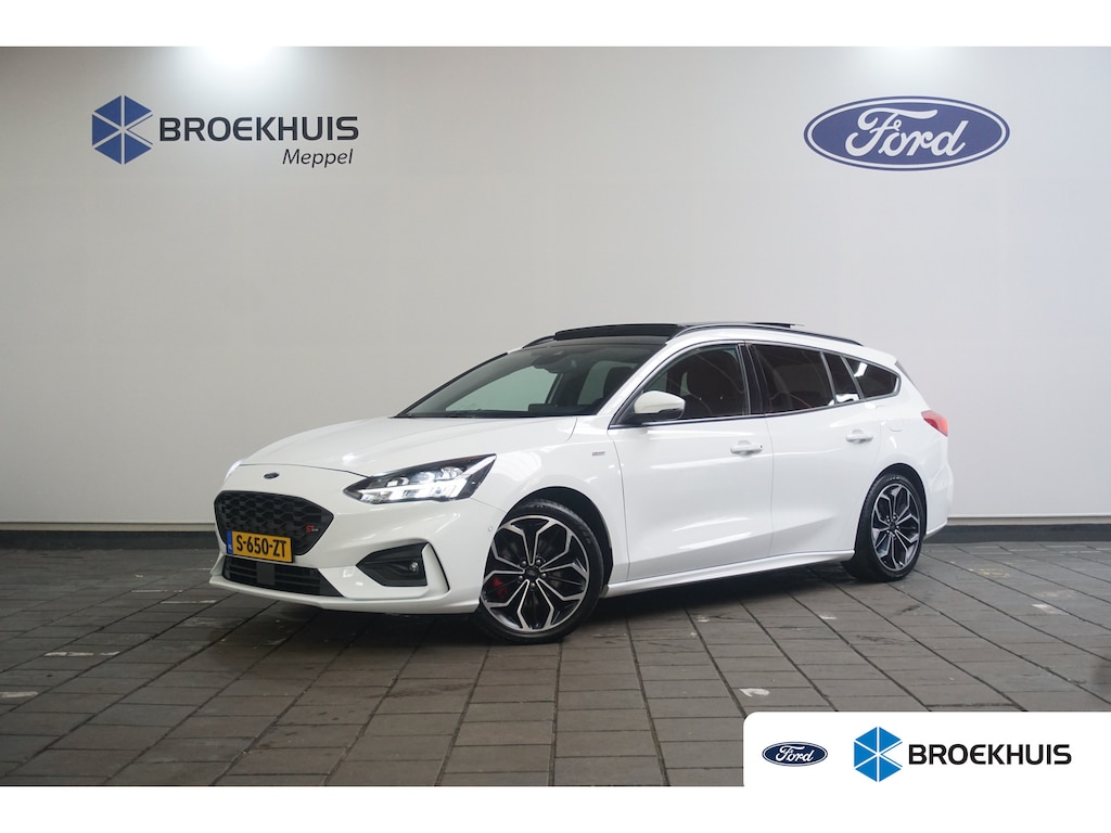 Ford Focus Wagon 1.5 EcoBoost ST Line X Business Automaat | Trekhaak Wegklapbaar | Panoramadak | Adaptive Cruise | Winter Pakket | Dode Hoek Detectie | 18 Inch |