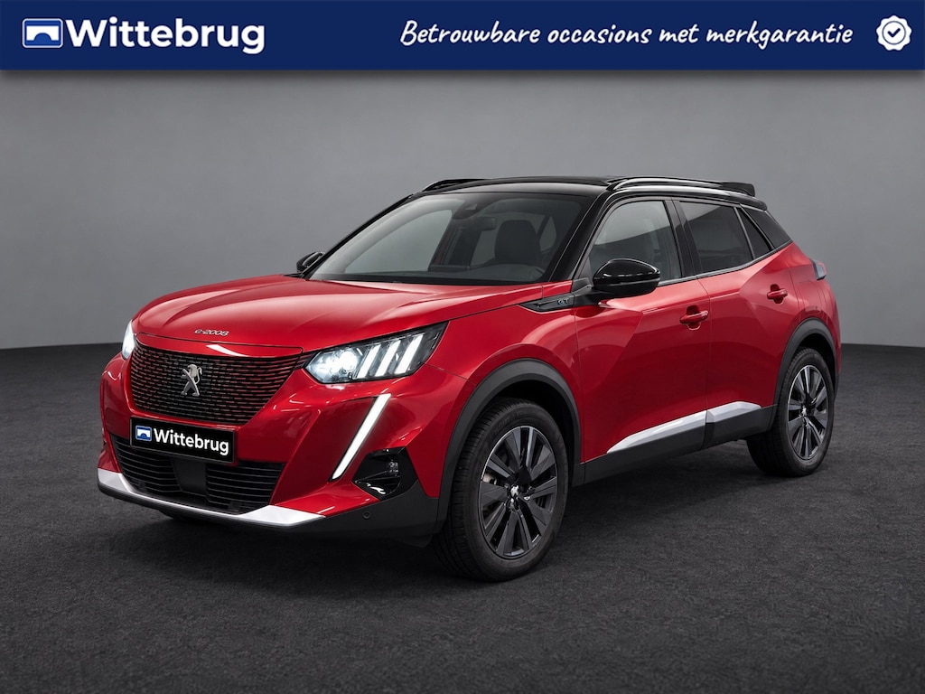 Peugeot e-2008 EV GT Pack 50 kWh | Alcantara | Schuifdak | Stoelverwarming | Camera |