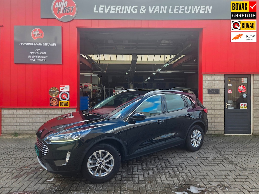 Ford Kuga 2.5 PHEV Titanium Navigatie/ Parkeersensoren V + A/ Stoelverwarming/ Rijklaarpijs!