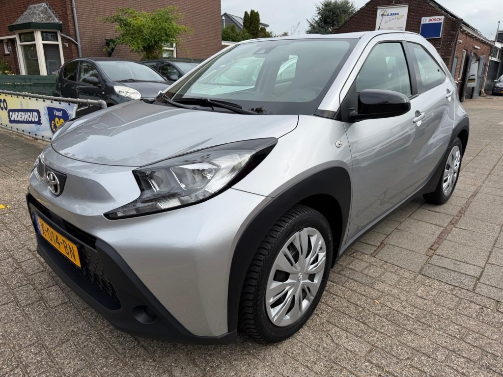 Toyota Aygo X 1.0 VVT-I Play Camera Carplay/Android Cruise control