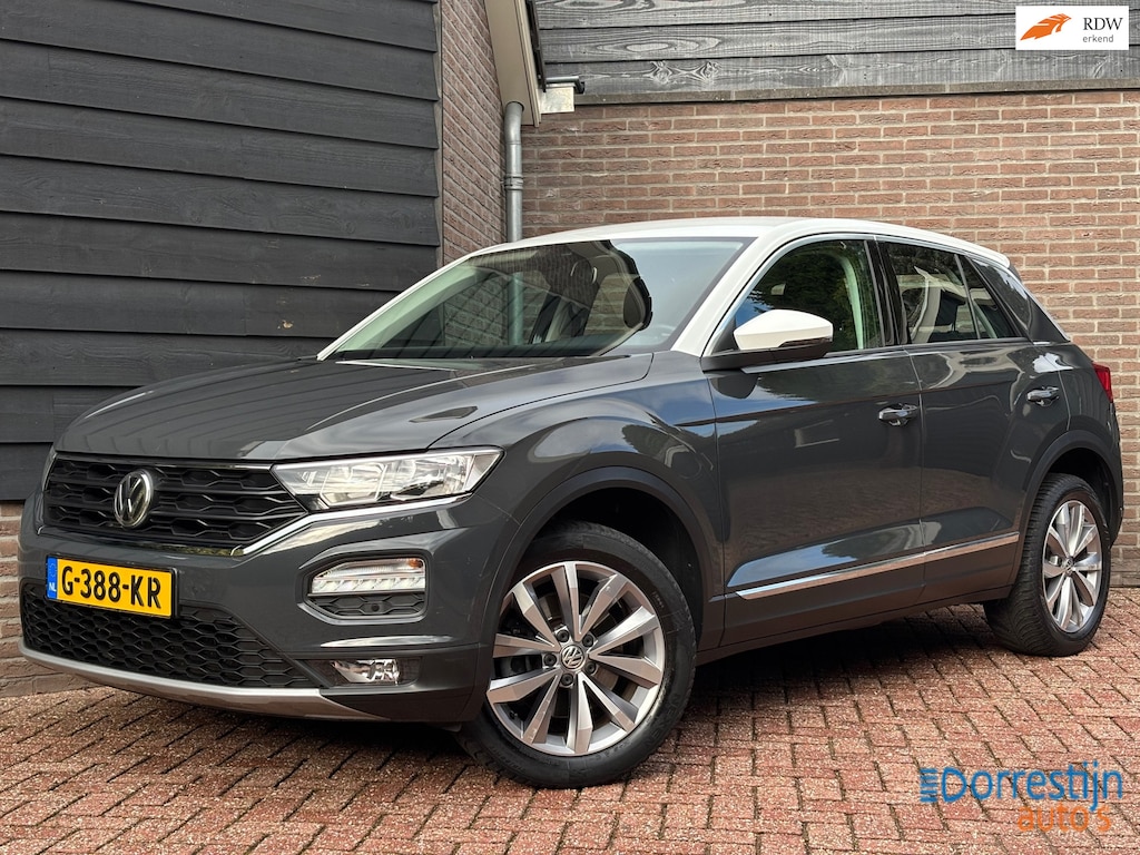 Volkswagen T-Roc 1.5 TSI Sport | Trekhaak | Navi | 150pk | ACC | PDC