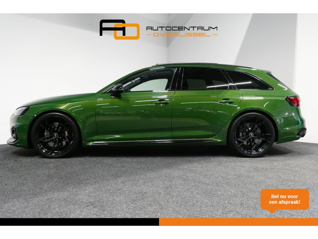 Audi RS4 A4 Avant 2.9 TFSI quattro / RS-Sportuitlaat / Panoramdak / Elektr. verstelbare voorstoelen (links met memory) / HUD / B&O / RS Comfort Pack / Dynamica Pack / Audi Exclusive interieur / Massage stoelen / Matrix LED / Rondomzichtcamera / Apple Carplay - Android Auto / Ambienteverlichting / Stoelverwarming voor + achter / 20'' LMV / Achteruitrijcamera