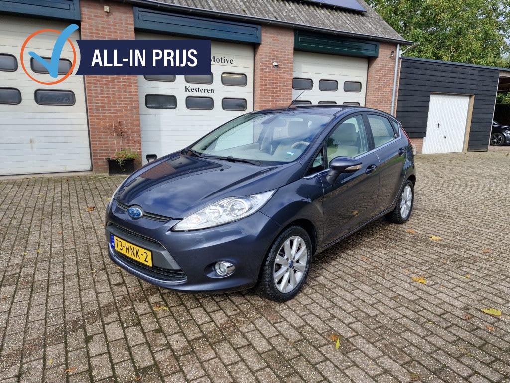 Ford Fiesta 5Deurs 1.25 Ghia 4 nieuwe 4seizoenen banden nieuwe remmen voor