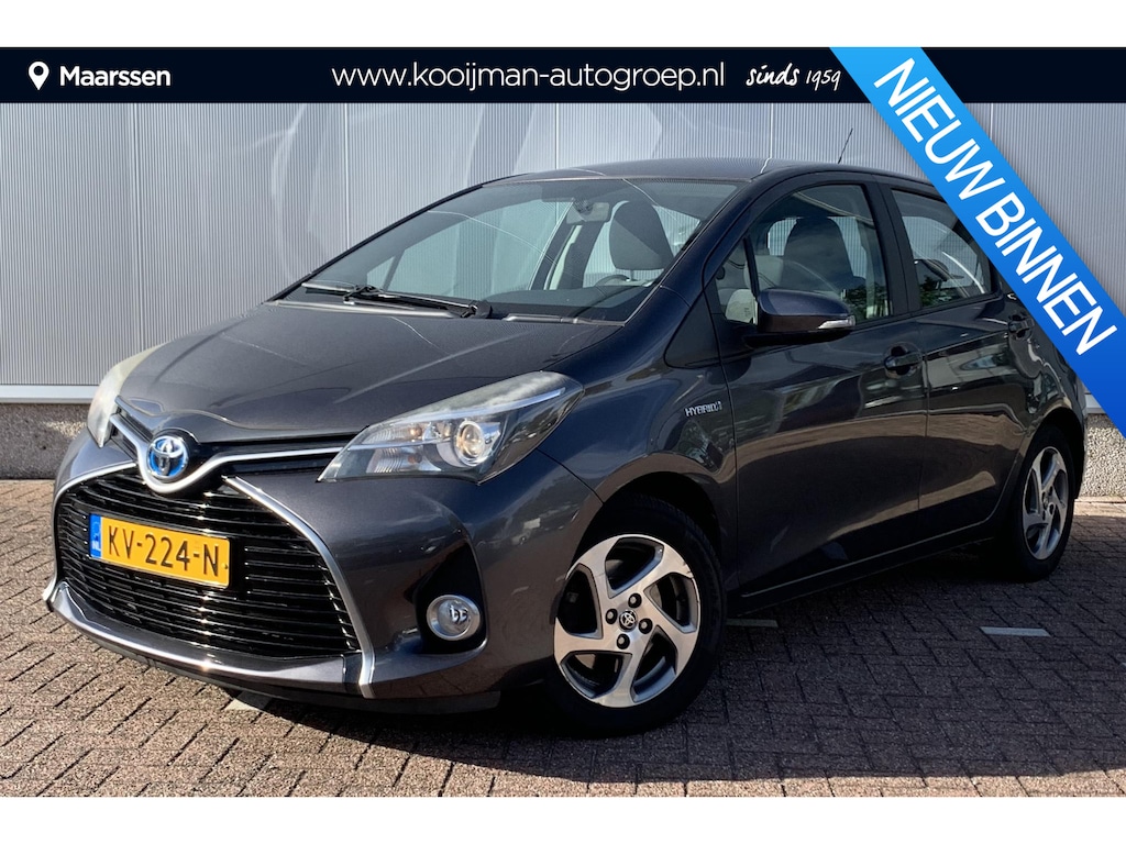 Toyota Yaris 1.5 Hybrid Lease Bi-Tone / Trekhaak / Parkeersensoren / Camera / Keyless Start /