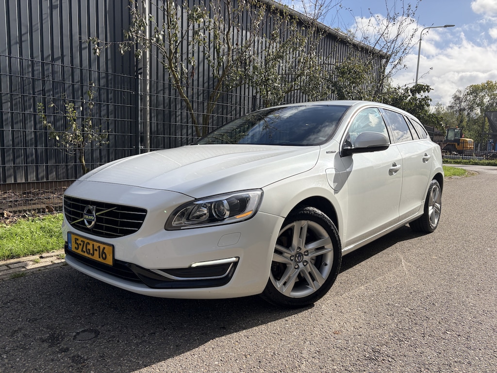 Volvo V60 2.4 D6 AWD Plug-In Hybrid Summum / LEER / MEMORY / AUTOMAAT / TREKHAAK