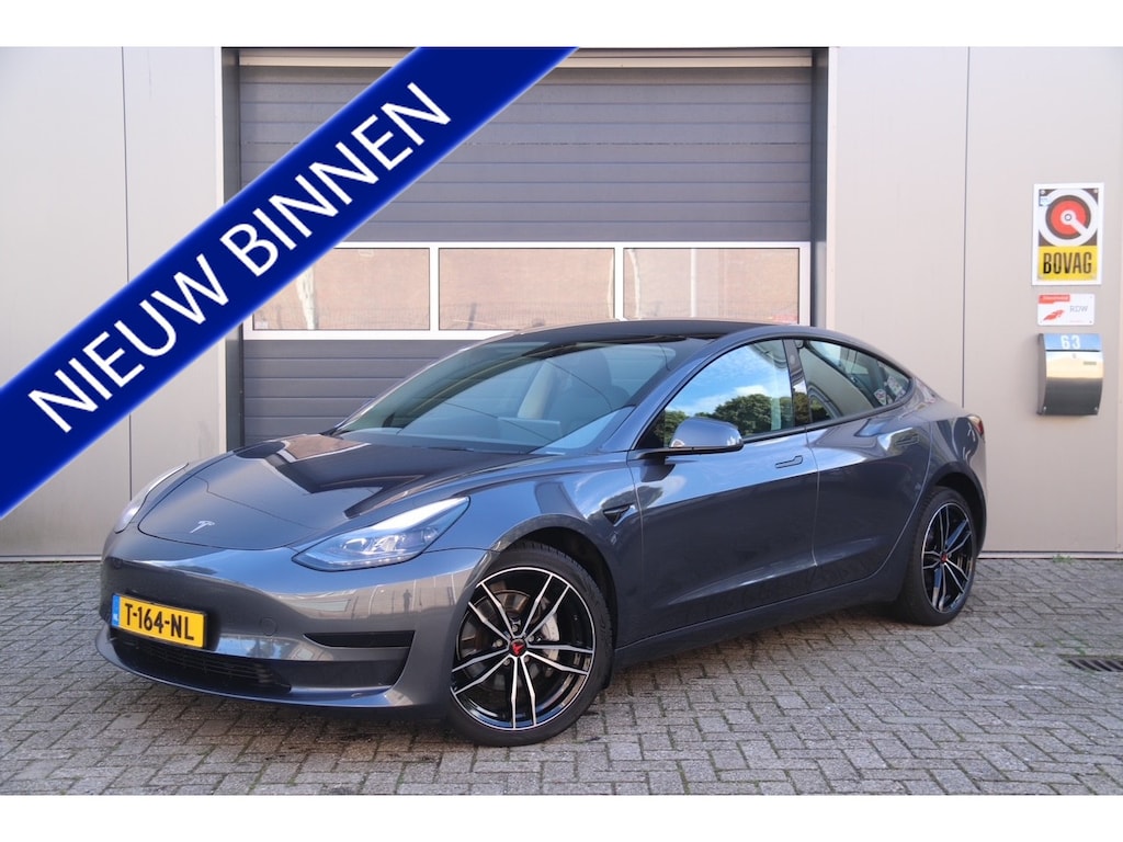 Tesla Model 3 Standard RWD Plus 60 kWh, Stoel & Stuurverwarmd, Camera, Trekhaak, Pano, Navi