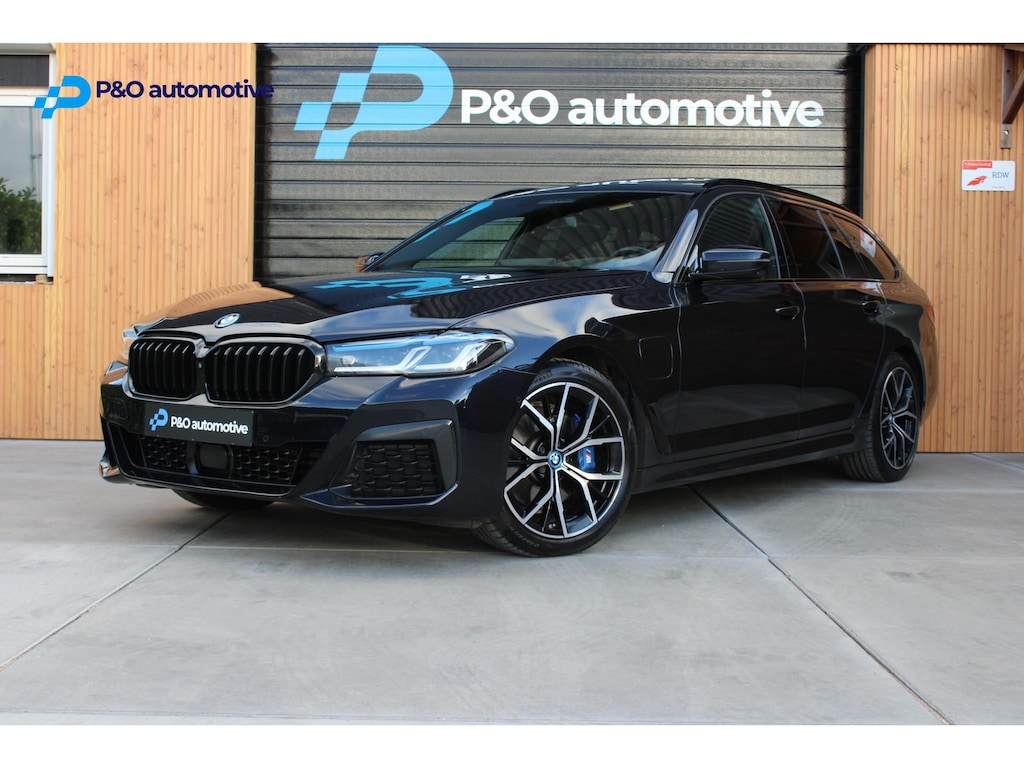 BMW 5-Serie Touring 530e xDrive M ZETEL | H/K | LASER | PANO