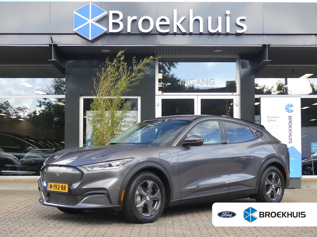 Ford Mustang Mach-E Extended RWD 98 kWh | TREKHAAK | ADAPTIVE CRUISE | DODEHOEKDETECTIE | CAMERA | 360 CAMERA | STOEL+STUUR+VOORRUITVERWARMING | ELEKTRISCHE ACHTERKLEP | PARKEERSENSOREN V+A | B&O AUDIO | APPLE CARPLAY / ANDROID AUTO | NAVI | LMV 18" |