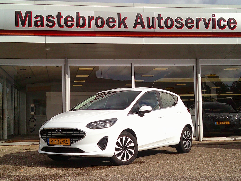 Ford Fiesta 1.0 EcoBoost Hybrid Titanium Staat in Hardenberg