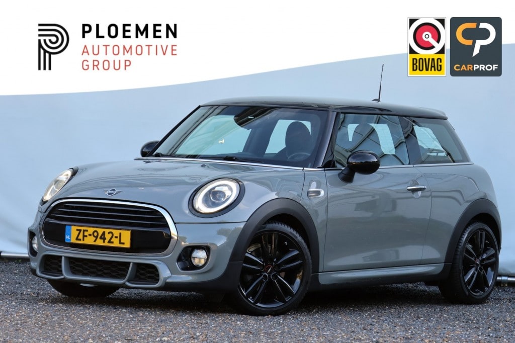 MINI Cooper 1.5 Aut JCW - 136 pk ** Led / Carplay / JCW Stoelen / PDC / Navi