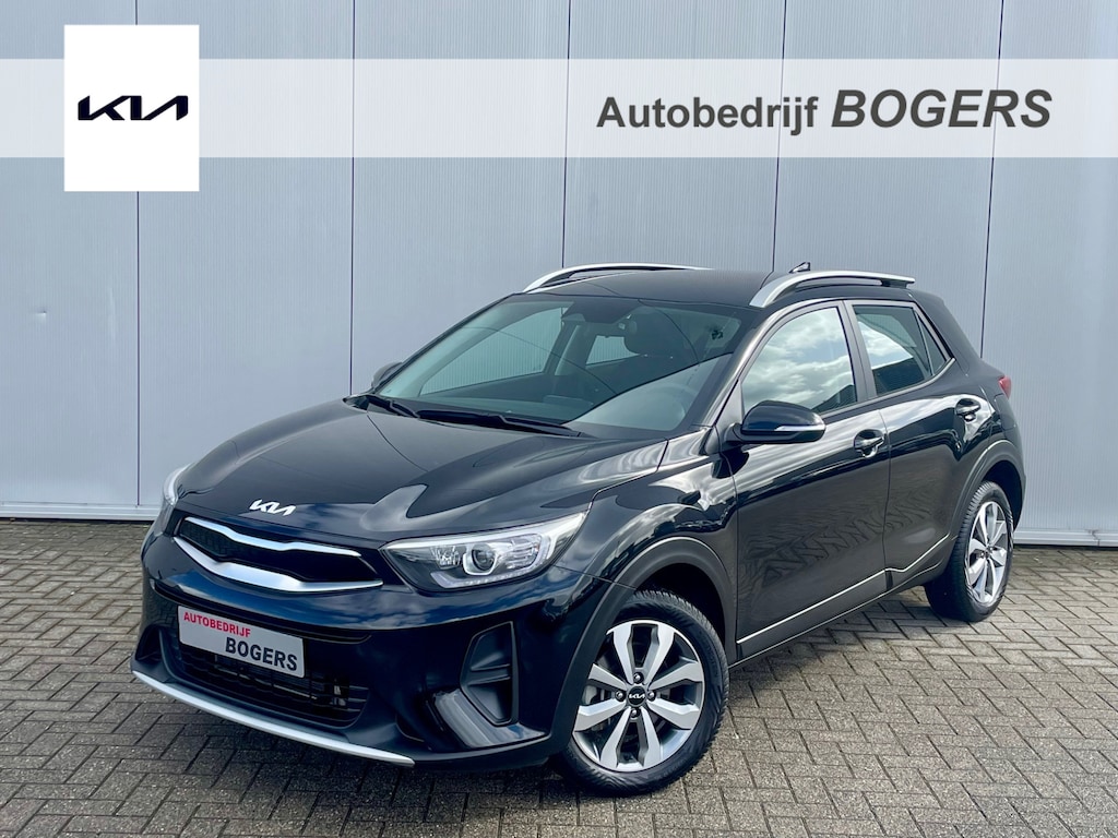 Kia Stonic 1.0 T-GDi MHEV DynamicLine Automaat Navigatie, Climate Control, Cruise Control, Stoel/Stuurverwarming, 15"Lm, Achteruitrijcamera