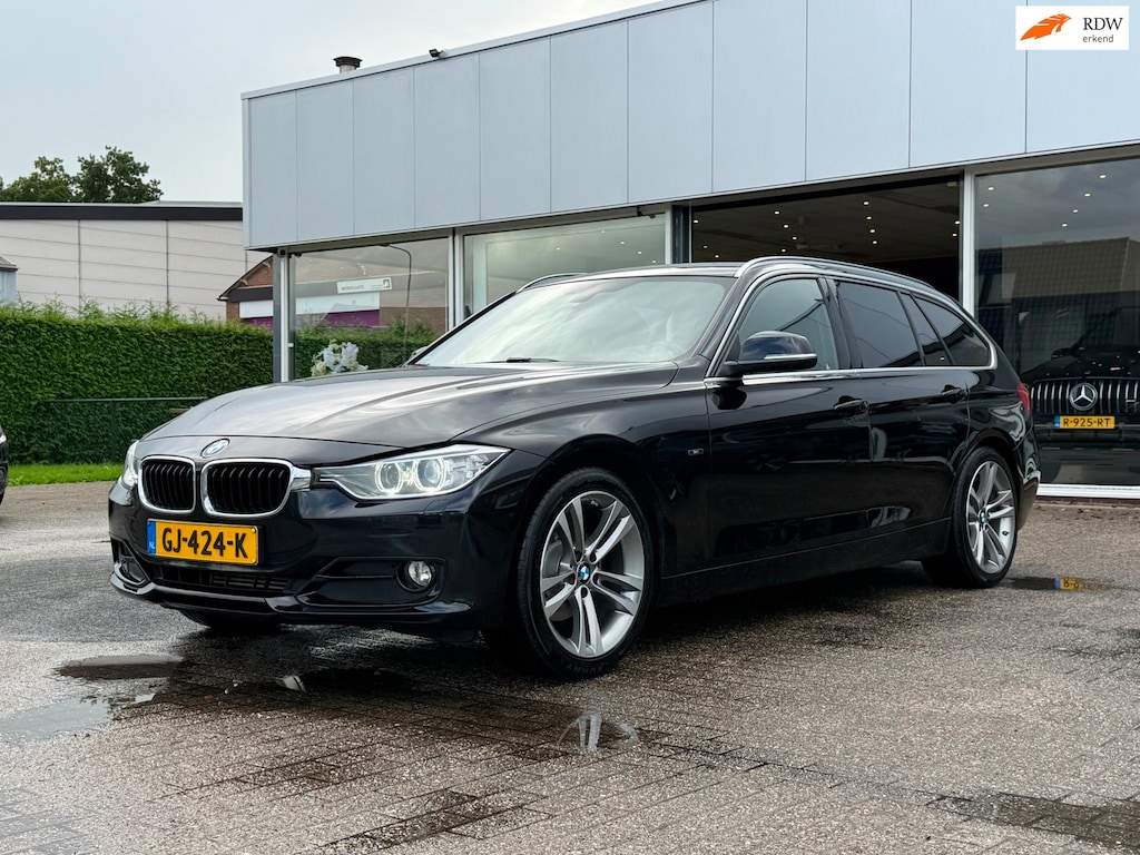 BMW 3-Serie Touring 2.0d Executive SPORT / XENON / TREKHAAK / NL AUTO