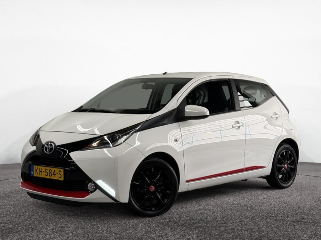 Toyota Aygo 1.0 VVT-i x-play