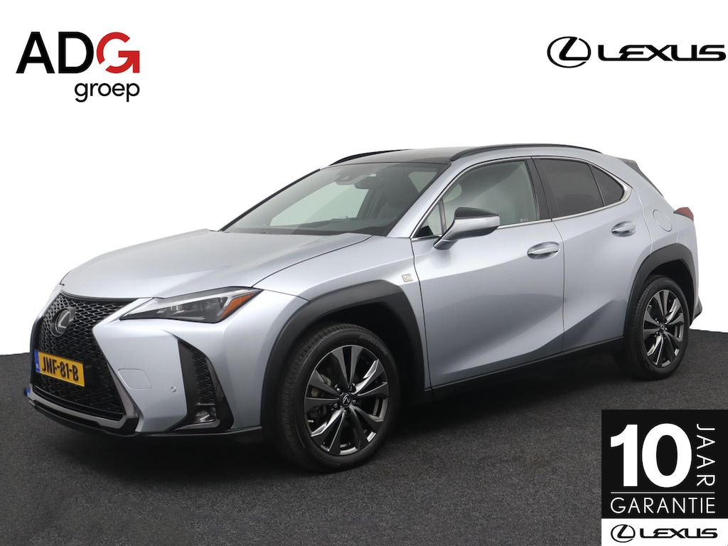 Lexus UX 250h F Sport Design | 18 Inch Lichtmetalen velgen | Elektrisch bedienbare achterklep | Lederen bekleding
