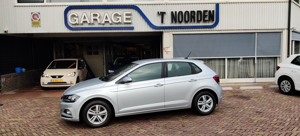 Volkswagen Polo 1.0 TSI Comfortline 5 Deurs , Navi , PDC , App Connect