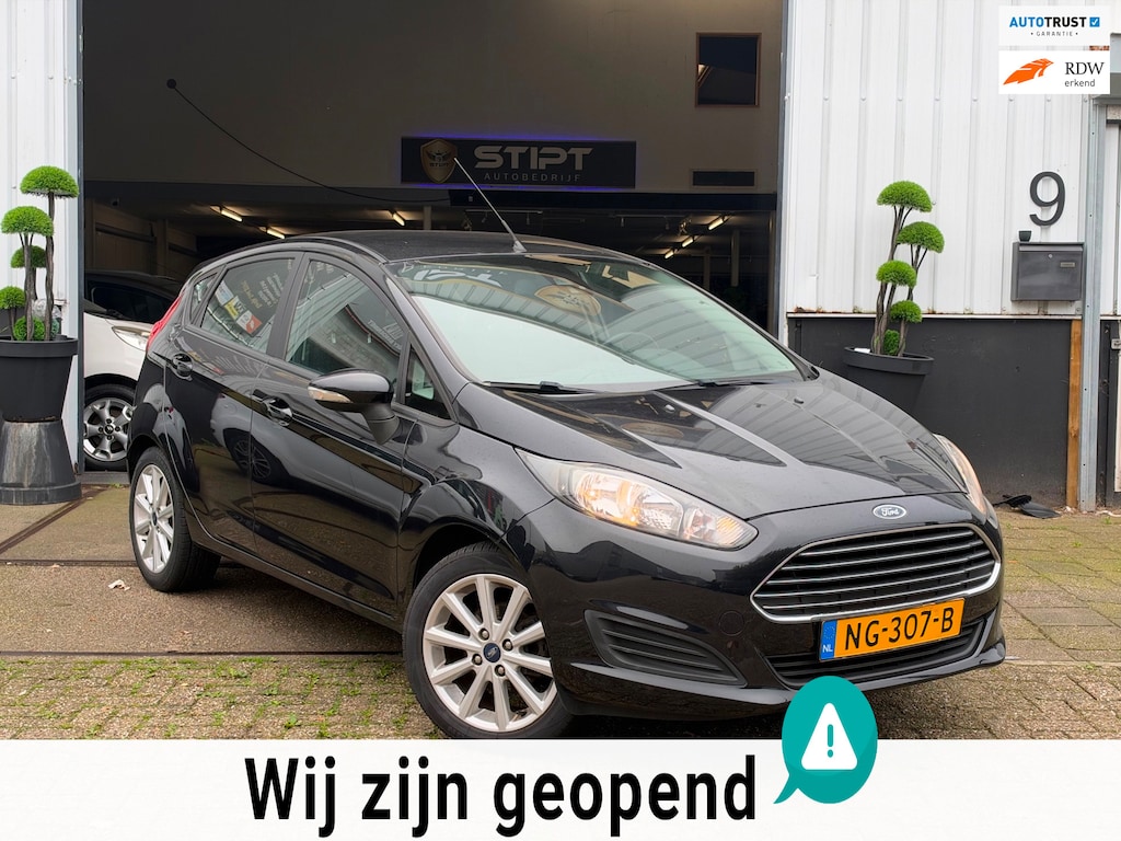 Ford Fiesta 1.0 | Titanium | Apk | Boekjes |Parkeersensoren | 5 drs | airco | elek. ramen |