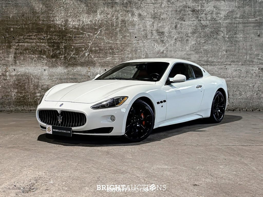 Maserati GranTurismo S 4.7 V8 MC Shift