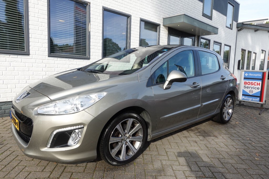 Peugeot 308 1.6 THP ALLURE Automaat