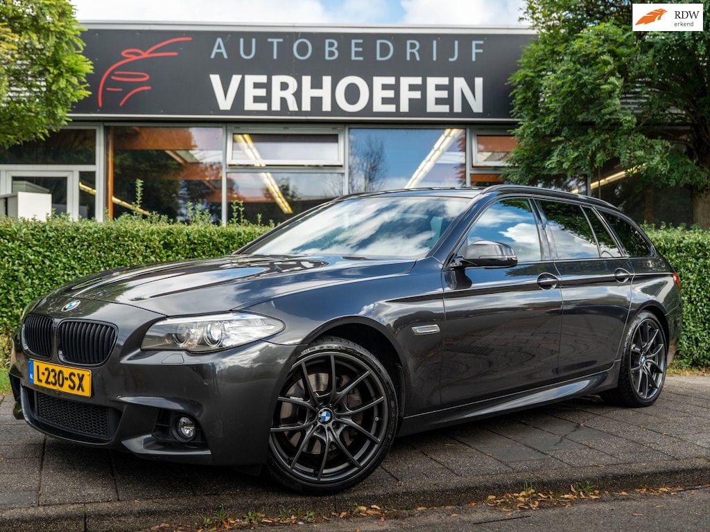 BMW 5-Serie Touring 535xd High Executive | AUTOMAAT | DEALER AUTO | PARKEER SENSOREN V+A | XENON !