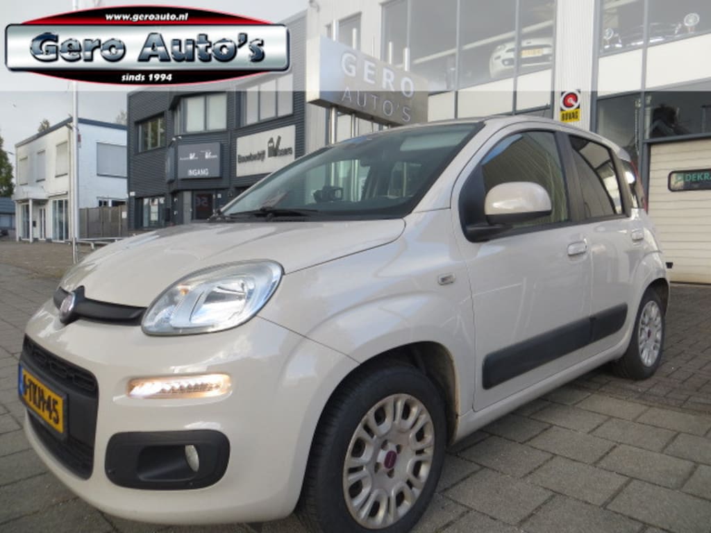 Fiat Panda 0.9 TwinAir Lounge automaat trekhaak automaat ,airco ecc,cruise control