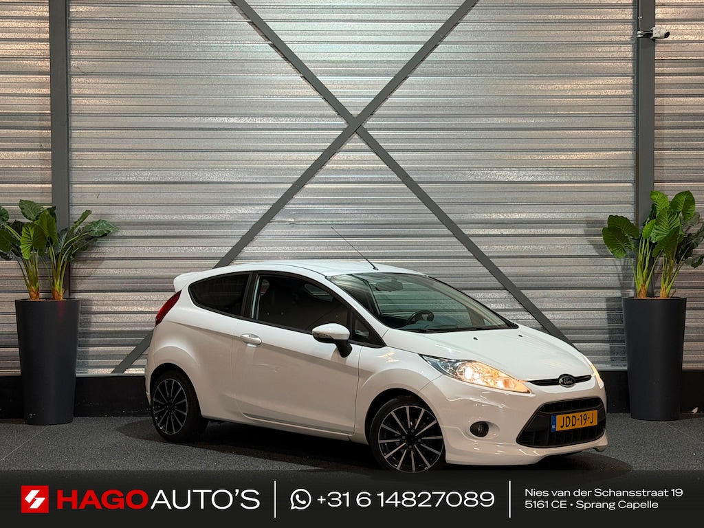 Ford Fiesta 1.4 Trend AIRCO/LEDER/CLIMATE/BT-AUDIO/NWE-APK/STOELVERW