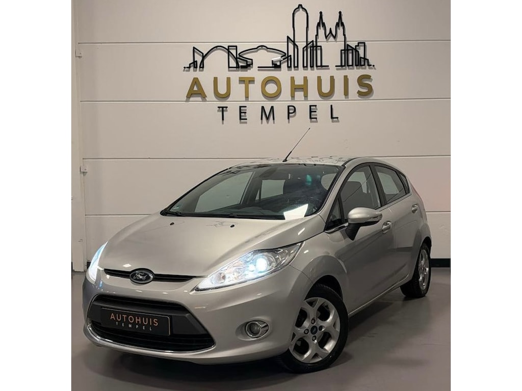 Ford Fiesta 1.25 Titanium Nap Airco Cruise Climate Parkeersensoren 5Deurs