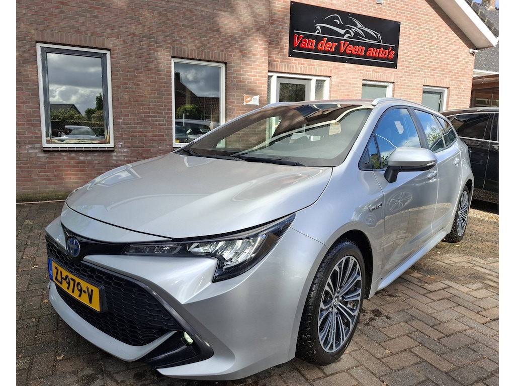Toyota Corolla Touring Sports 2.0 Hybrid First Edition. 2 liter! Dealer onderhouden, camera, cruise, navi, trekhaak, led