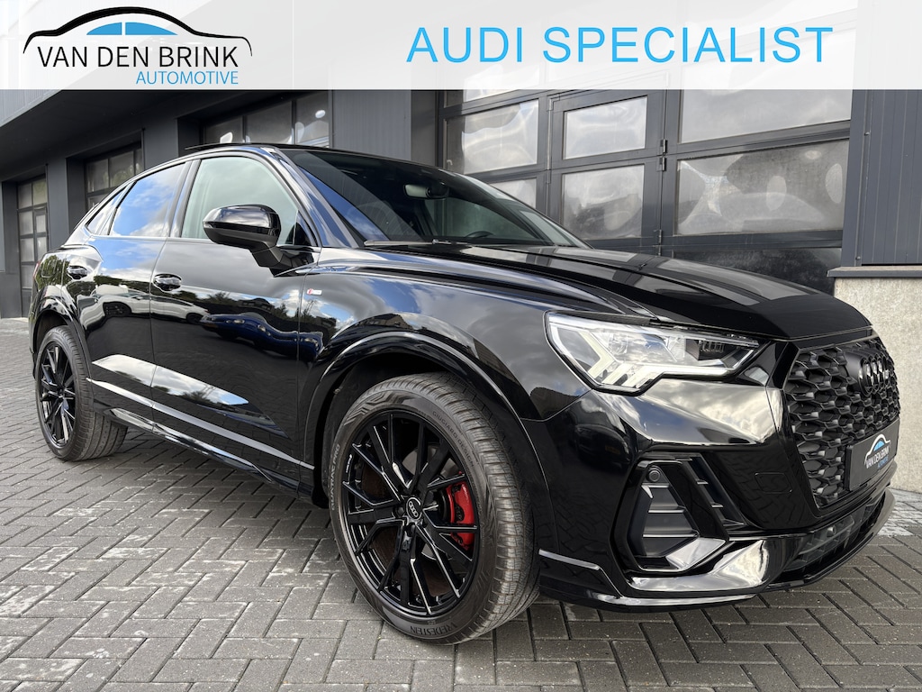 Audi Q3 Sportback 35 TFSI S-line Black Pano sfeer